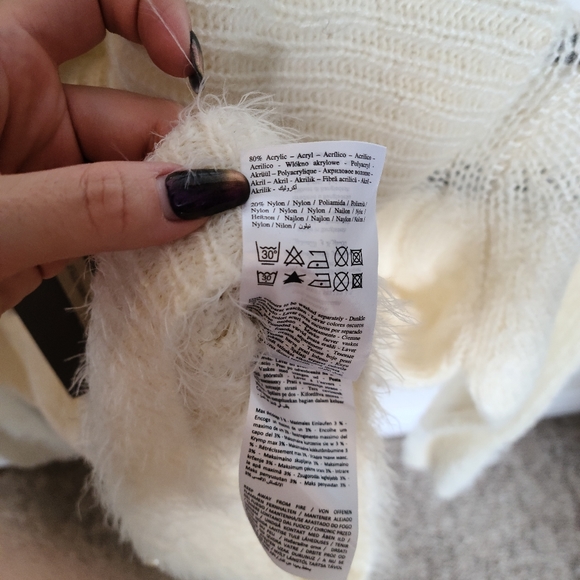 NWT Sweater - Picture 4 of 4